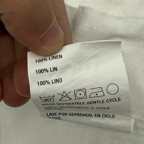 Crate & barrel Marin Crisp White EUROPEAN FLAX -Certified Linen Napkin, Set of 3 - Picture 6 of 7